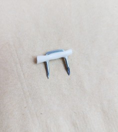 스테플	콘크리트용 전선정리 전선고정